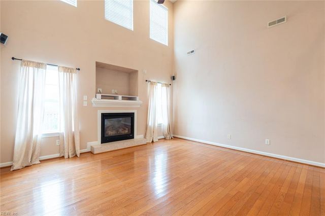 872 Lym DR, Virginia Beach, VA 23464