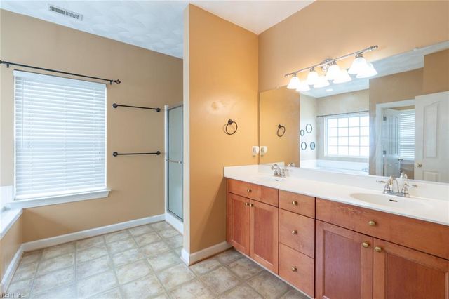 872 Lym DR, Virginia Beach, VA 23464