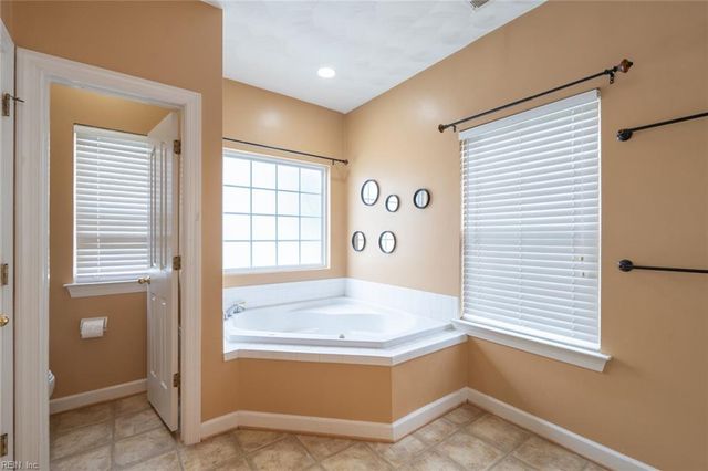 872 Lym DR, Virginia Beach, VA 23464