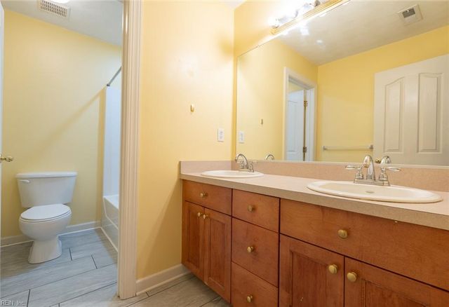 872 Lym DR, Virginia Beach, VA 23464