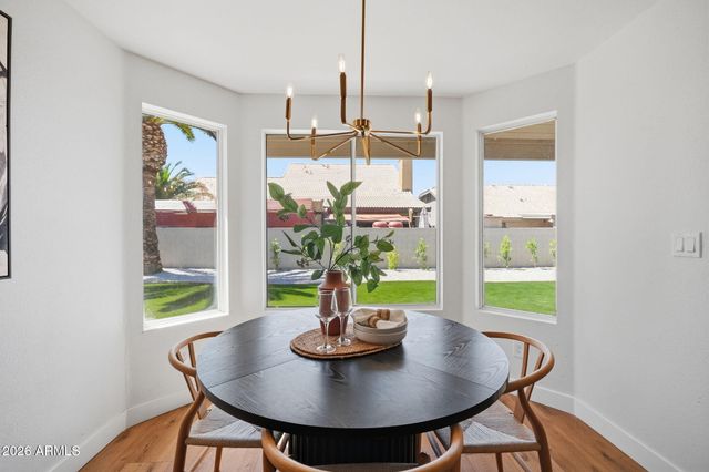 519 W COMSTOCK Drive, Gilbert, AZ 85233