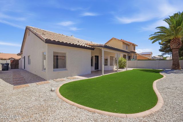 519 W COMSTOCK Drive, Gilbert, AZ 85233