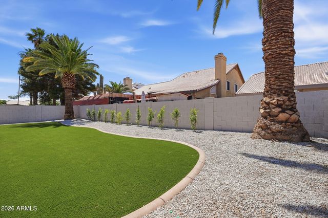 519 W COMSTOCK Drive, Gilbert, AZ 85233