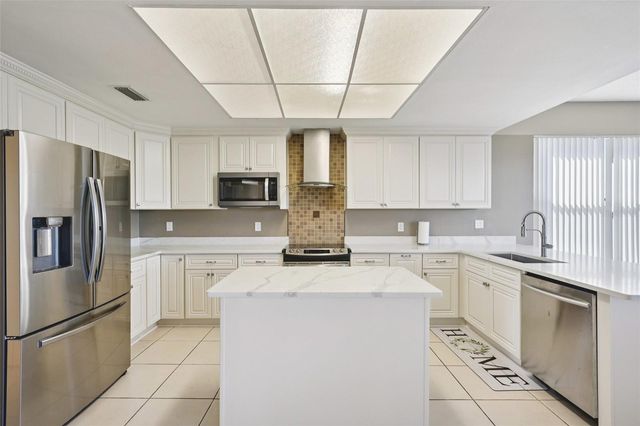 12929 PRESTWICK DRIVE, Riverview, FL 33579