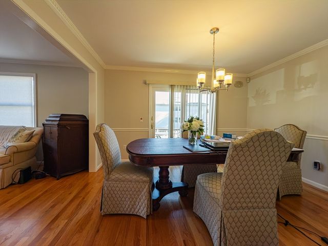 194 Linwood Ave 194, Newton, MA 02460