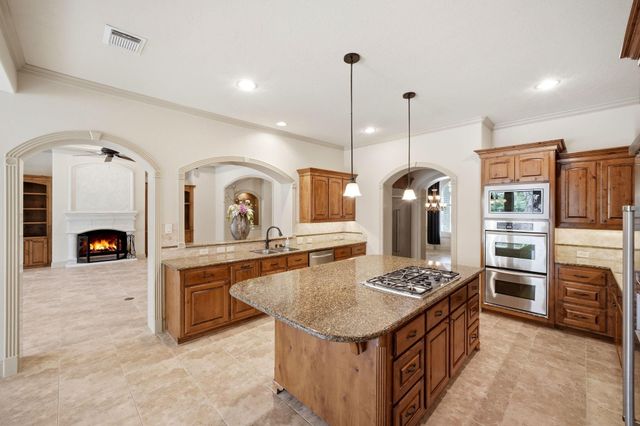 7818 Sunset Falls Court, Spring, TX 77379
