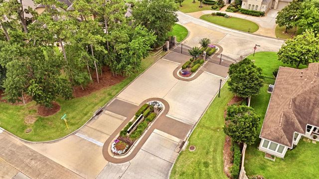 7818 Sunset Falls Court, Spring, TX 77379