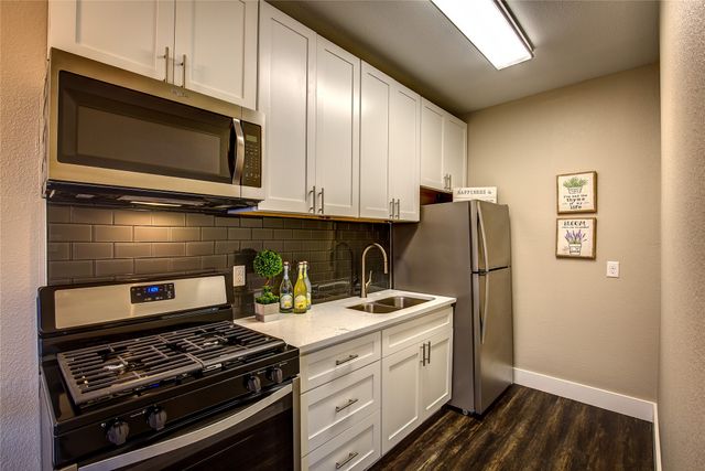 615 N Marsalis Avenue 9, Dallas, TX 75203