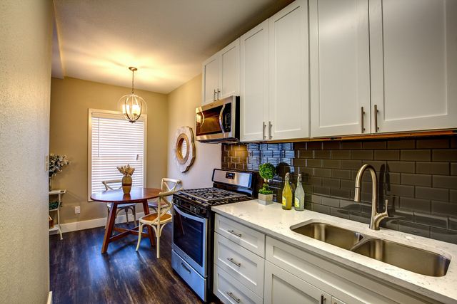 615 N Marsalis Avenue 9, Dallas, TX 75203