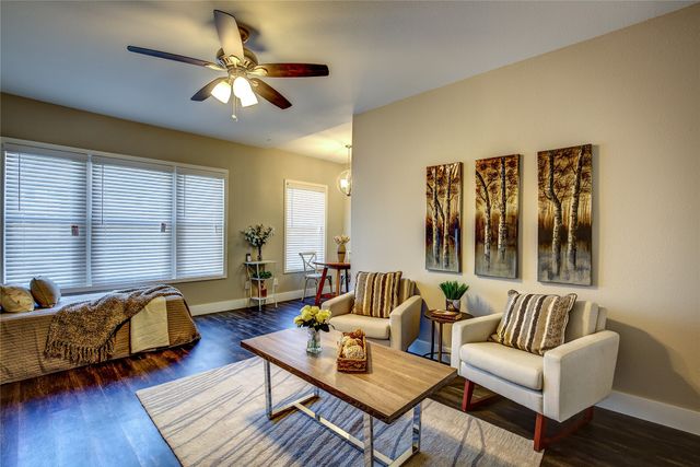 615 N Marsalis Avenue 9, Dallas, TX 75203