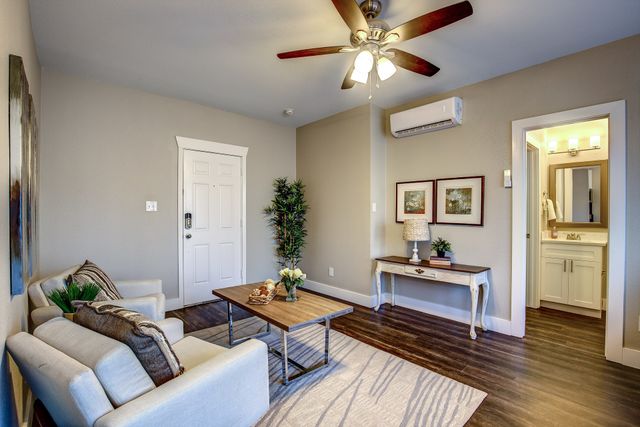615 N Marsalis Avenue 9, Dallas, TX 75203