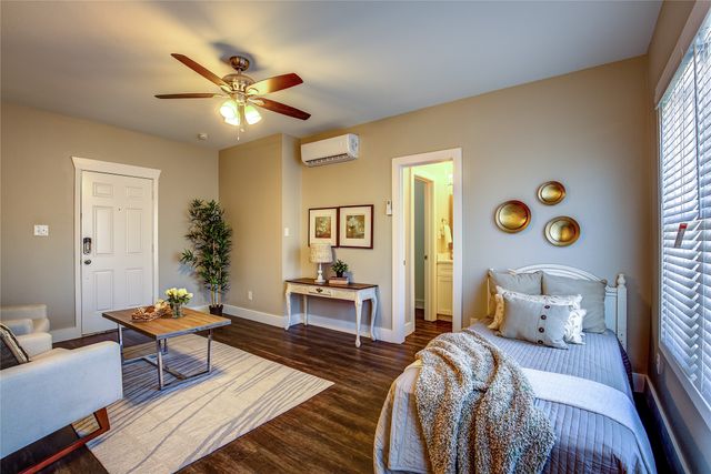 615 N Marsalis Avenue 9, Dallas, TX 75203