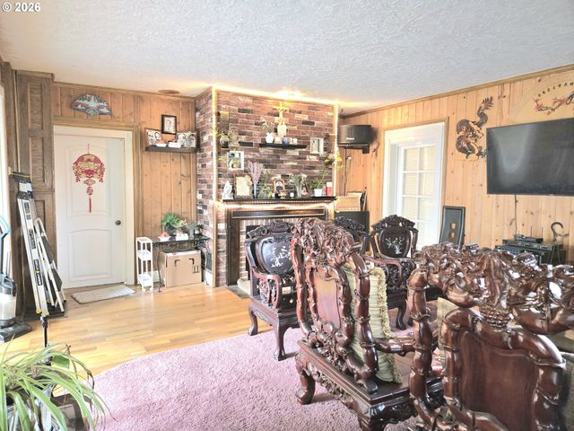 13548 Se FOSTER Rd, Portland, OR 97236