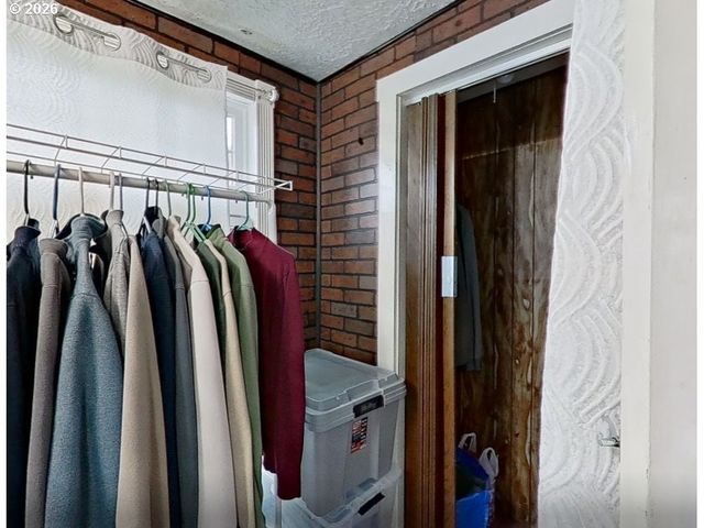 13548 Se FOSTER Rd, Portland, OR 97236