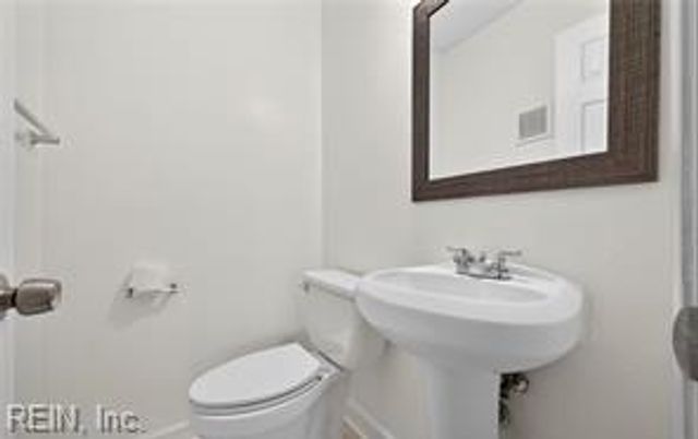 1010 Barclay SQ, Virginia Beach, VA 23451