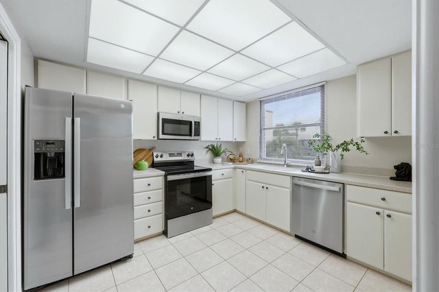 5058 MARSH FIELD ROAD 8, Sarasota, FL 34235