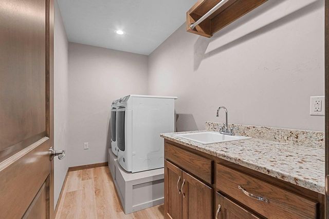 2731 CRESTWOOD SPRINGS COURT, Green Bay, WI 54304