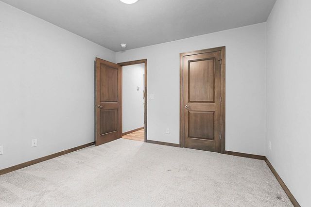 2731 CRESTWOOD SPRINGS COURT, Green Bay, WI 54304