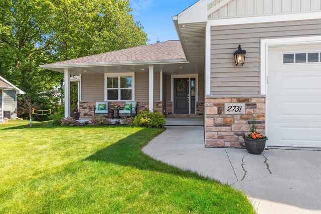 2731 CRESTWOOD SPRINGS COURT, Green Bay, WI 54304
