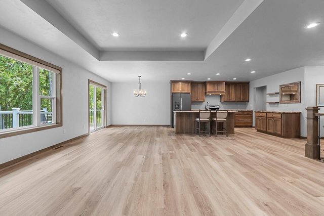 2731 CRESTWOOD SPRINGS COURT, Green Bay, WI 54304