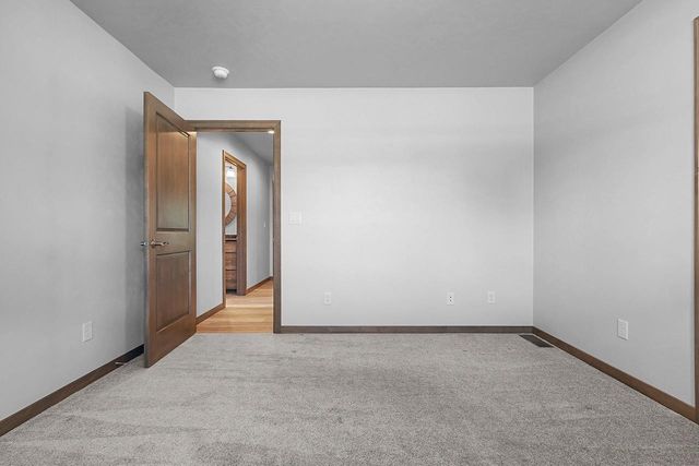 2731 CRESTWOOD SPRINGS COURT, Green Bay, WI 54304