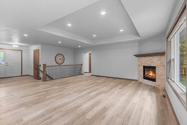 2731 CRESTWOOD SPRINGS COURT, Green Bay, WI 54304
