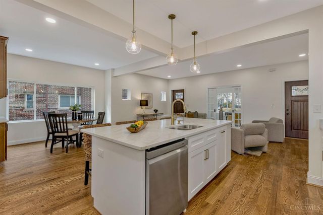 25 Euclid Avenue, Wyoming, OH 45215