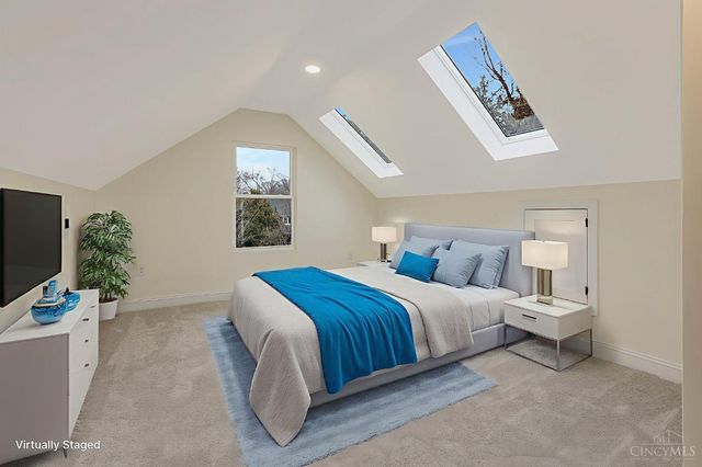 25 Euclid Avenue, Wyoming, OH 45215