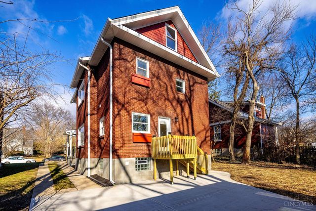 25 Euclid Avenue, Wyoming, OH 45215