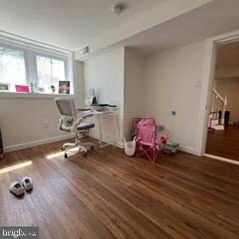 26 FOREST HILL DR, Cherry Hill, NJ 08003