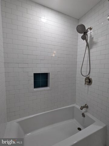 26 FOREST HILL DR, Cherry Hill, NJ 08003