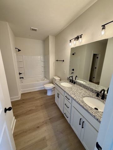 1750 Old Gallatin Rd, Portland, TN 37148