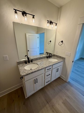 1750 Old Gallatin Rd, Portland, TN 37148