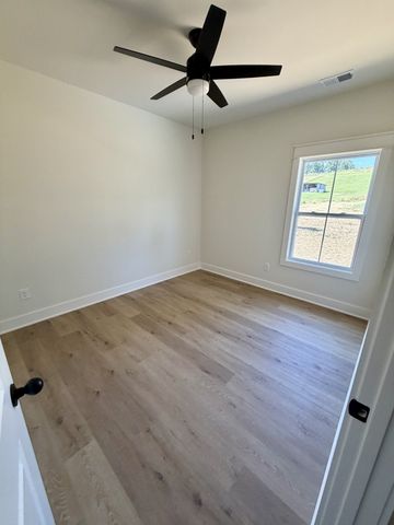 1750 Old Gallatin Rd, Portland, TN 37148