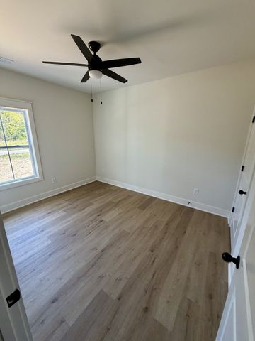 1750 Old Gallatin Rd, Portland, TN 37148