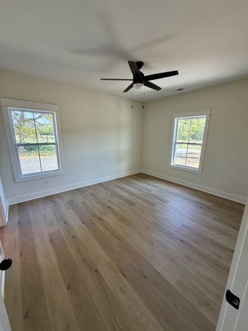 1750 Old Gallatin Rd, Portland, TN 37148