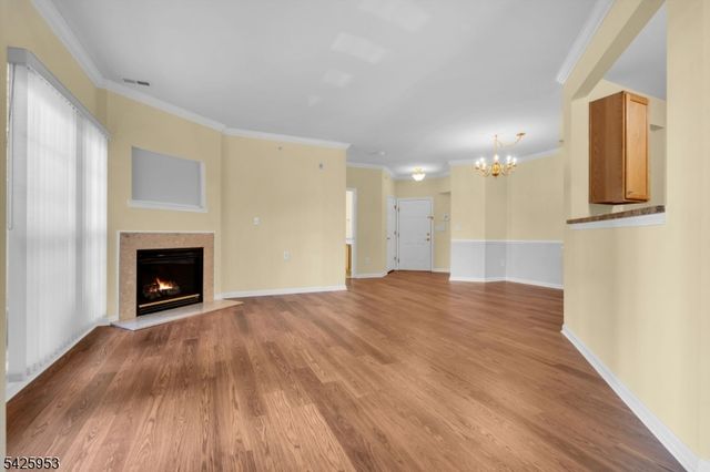 2 Steele Pl 202, Hillsborough Twp., NJ 08844