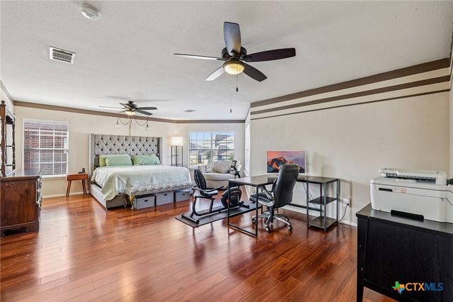 1803 Candlelight Drive, Leander, TX 78641