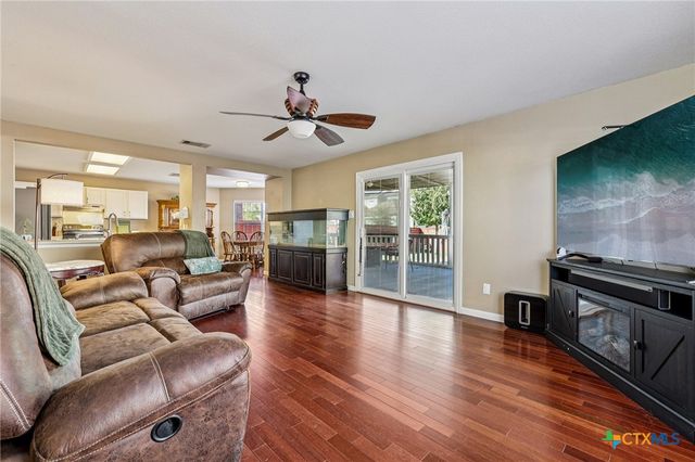 1803 Candlelight Drive, Leander, TX 78641