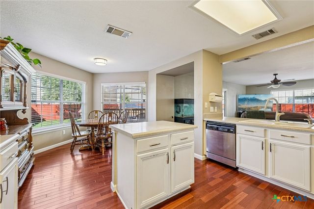 1803 Candlelight Drive, Leander, TX 78641