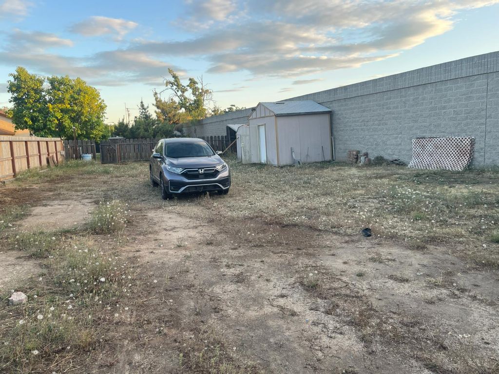 Image 2 of property listing at 0 E Dayton, Fresno, CA 93726