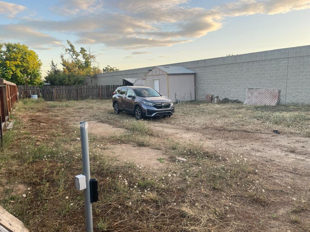 Image 4 of property listing at 0 E Dayton, Fresno, CA 93726