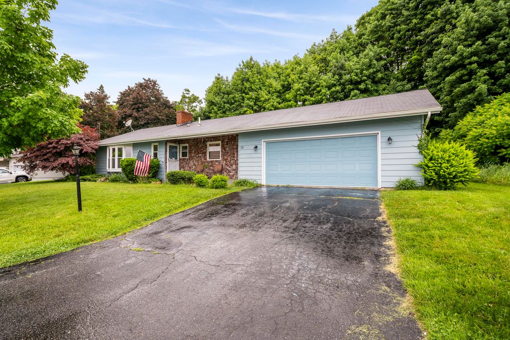 18 Caron Street, Lewiston, ME 04240 — photo 2