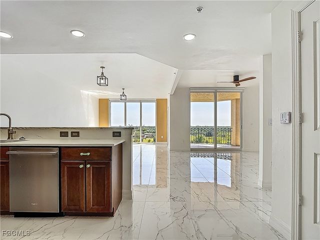 3426 Hancock Bridge PKWY 706, North Fort Myers, FL 33903