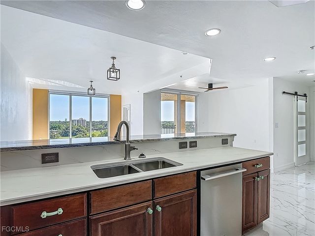 3426 Hancock Bridge PKWY 706, North Fort Myers, FL 33903