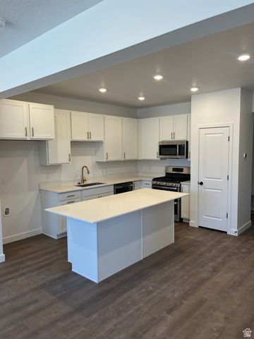 2009 W PAINTBRUSH WAY, Eagle Mountain, UT 84005