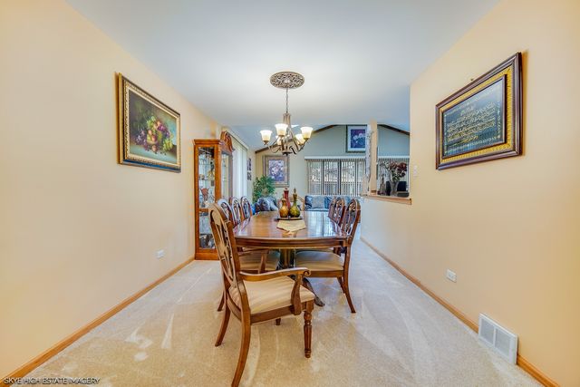 12152 Forestview Drive, Orland Park, IL 60467