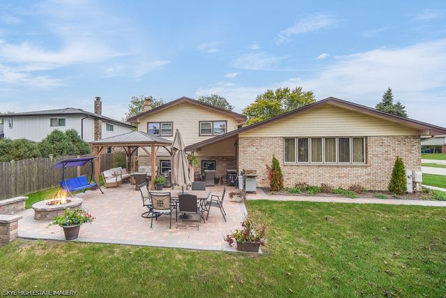 12152 Forestview Drive, Orland Park, IL 60467