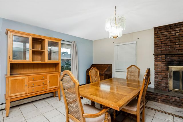 53 Primrose Lane, Levittown, NY 11756