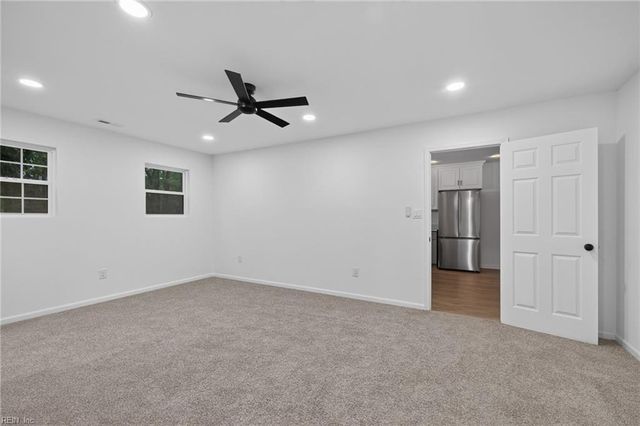 1240 Bells Mill RD, Chesapeake, VA 23322